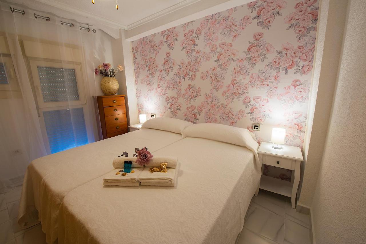 Las Damas Premium 23F Beach Front - Pool & Parking Бенидорм Экстерьер фото