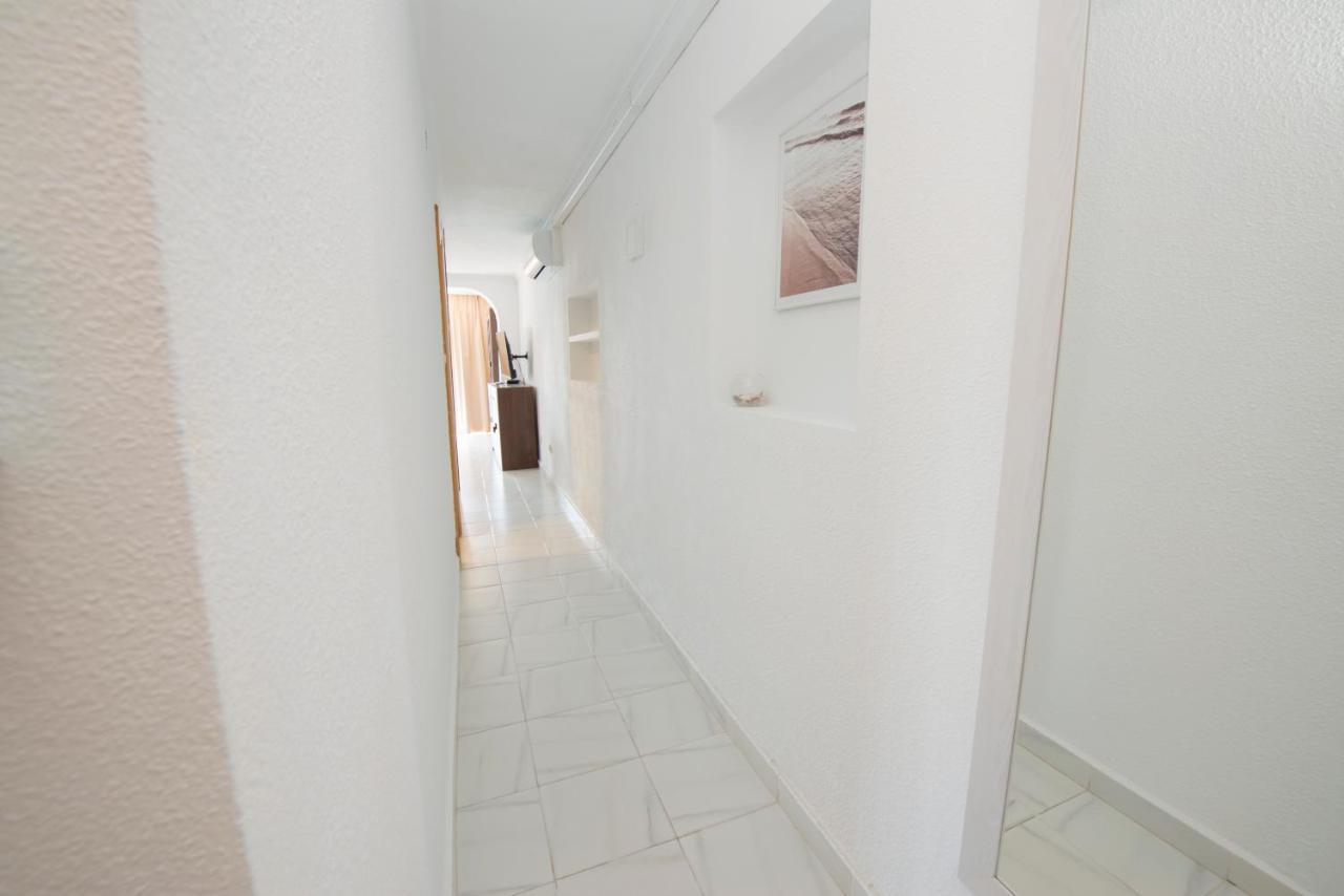 Las Damas Premium 23F Beach Front - Pool & Parking Бенидорм Экстерьер фото